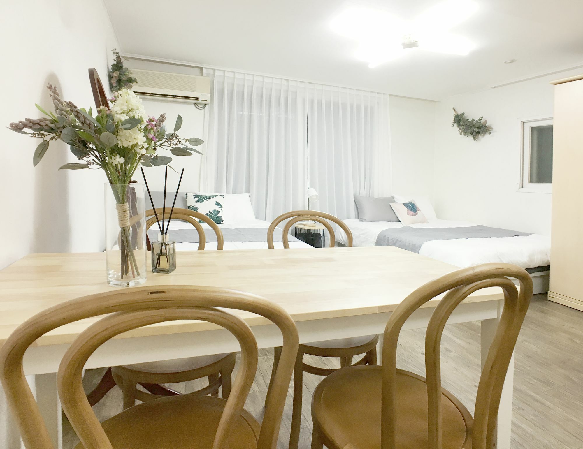 Appartamento Sunny House Hongik Snt 1Mins Seul Esterno foto